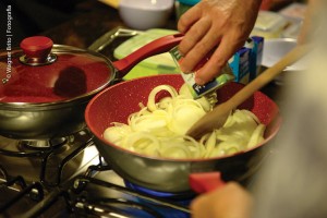 SOPA DE CEBOLA COM  CAPELETTE DE FRANGO