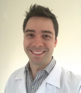 Dr. Adriano Bogar  Oftalmologista  CRM 146.206  